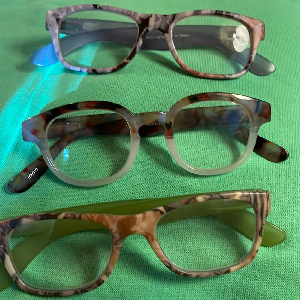 Lot of 3 Reading Glasses Strength 2.25